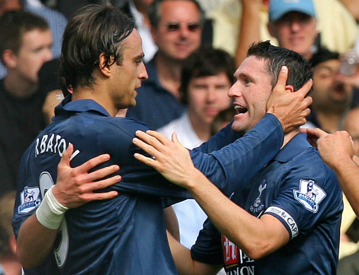 tottenham-s-dimitar-berbatov-l-celebra-5d84b64453416de1e5000001.jpg