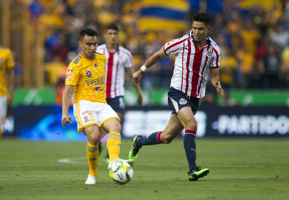 fbl-mex-tigres-chivas-5d3a01e617465e1904000001.jpg