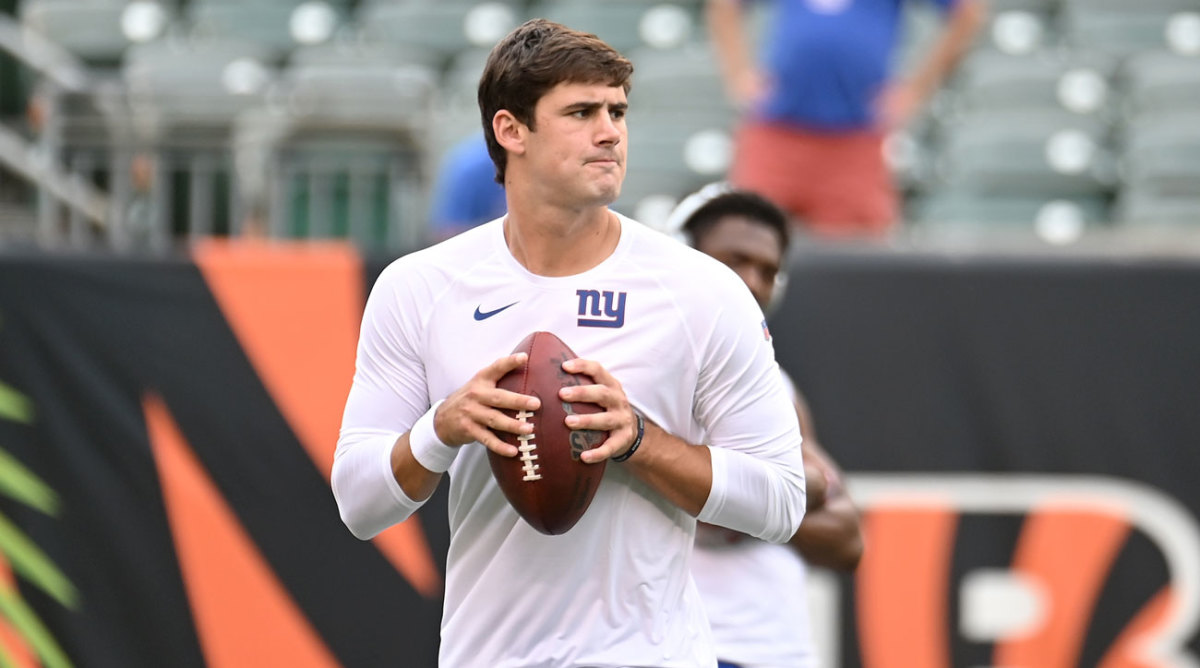 Daniel Jones' jersey sales spike after Giants name him Week 3 starter -  Sports Illustrated