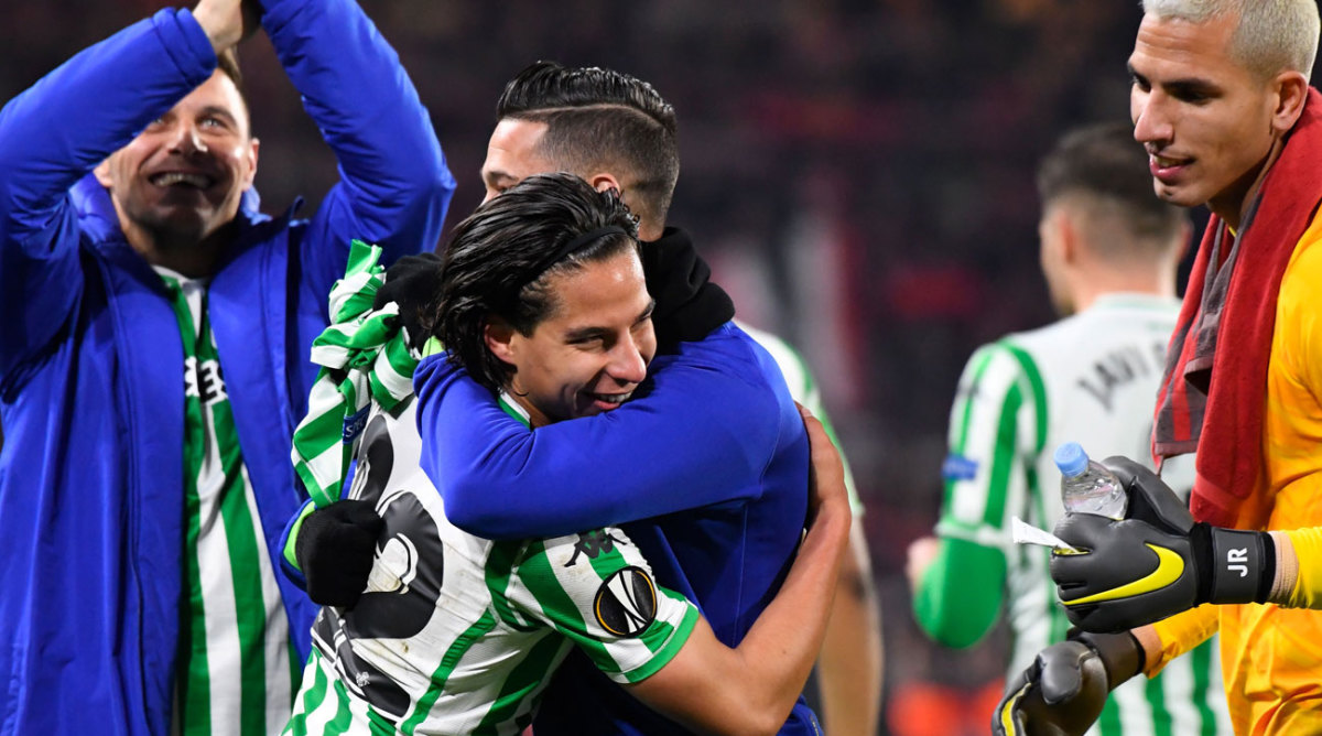 Diego Lainez goal video: Mexico star scores Betis's UEL ...