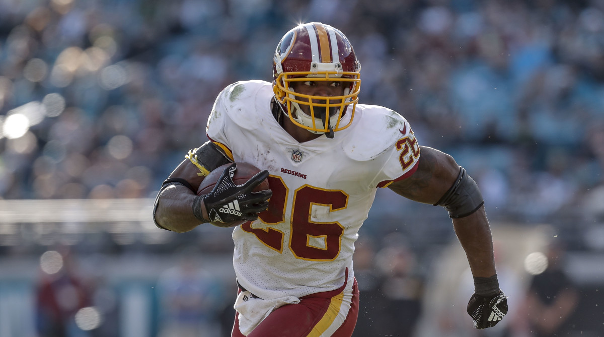 Adrian Peterson: Washington Redskins to re-sign RB on two-year deal