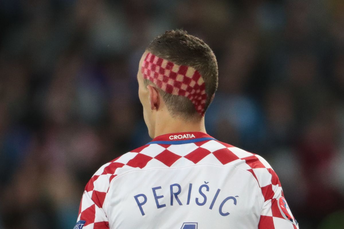 50 Most Unforgettable Haircuts in World Football - Sports Illustrated