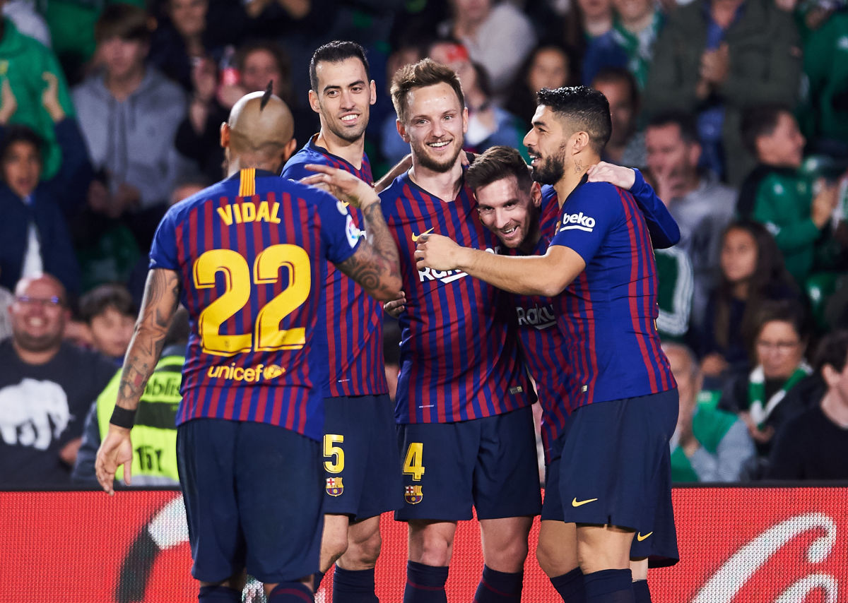 real-betis-balompie-v-fc-barcelona-la-liga-5c922a74aeb53ae941000001.jpg