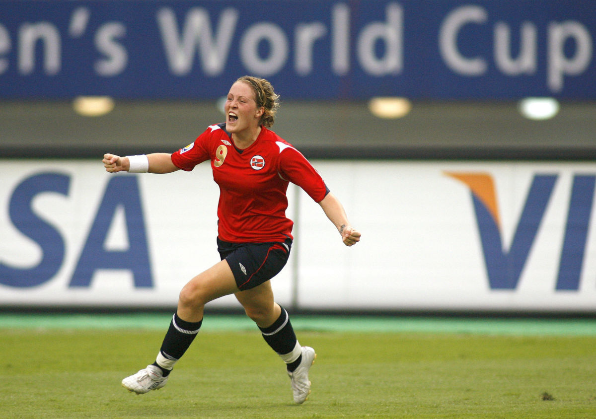 fbl-wc2007-women-nor-chn-5cf3efcfc58f398b23000017.jpg