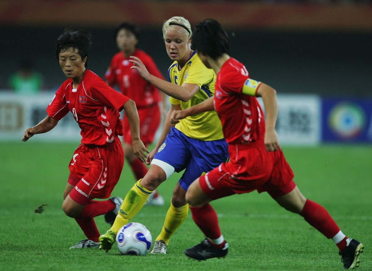 group-b-korea-dpr-v-sweden-wmen-s-world-cup-2007-5cf3f0e05fba3b3a1c000001.jpg