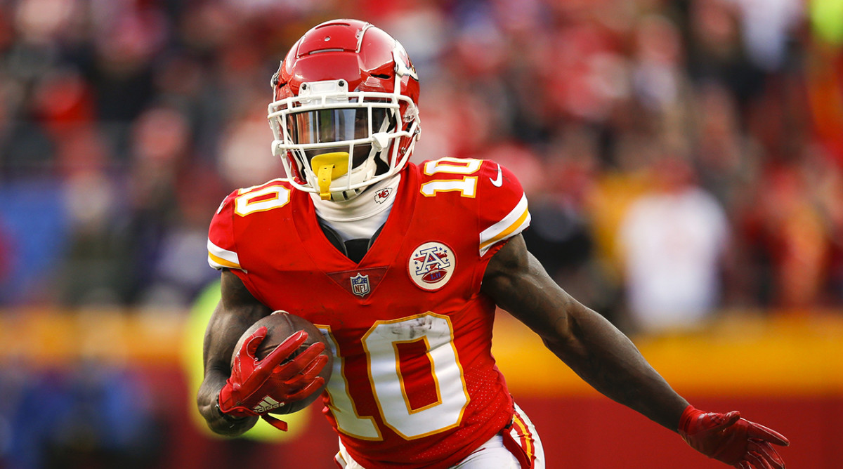 NFL training camp notebook Tyreek Hill returns to Chiefs' practice