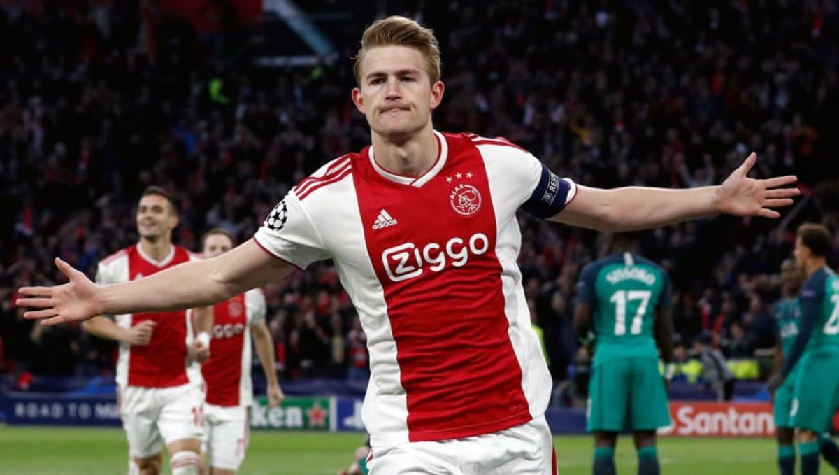 fbl-eur-c1-ajax-tottenham-5cef9e7d925644a1a6000001.jpg