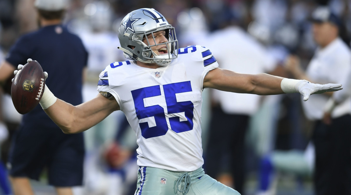 Cowboys' Leighton Vander Esch donates weight room to old high