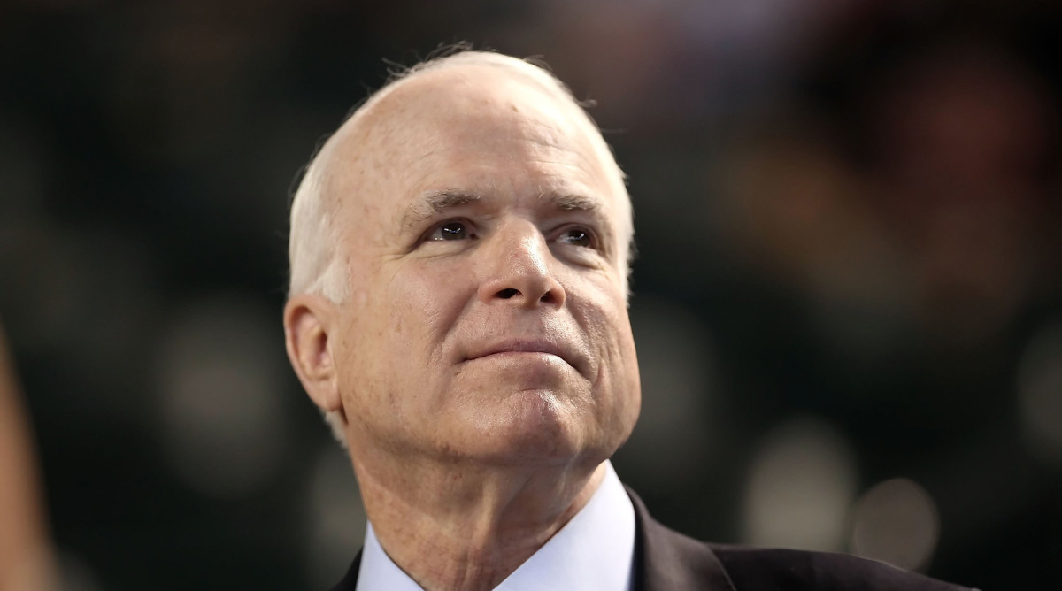 Arizona Diamondbacks honor late Arizona Sen. John McCain