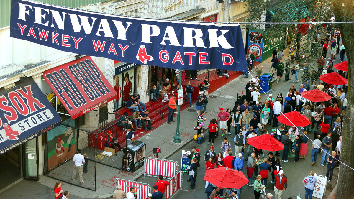 Yawkey Way Store hitches its fate to Red Sox - The Boston Globe