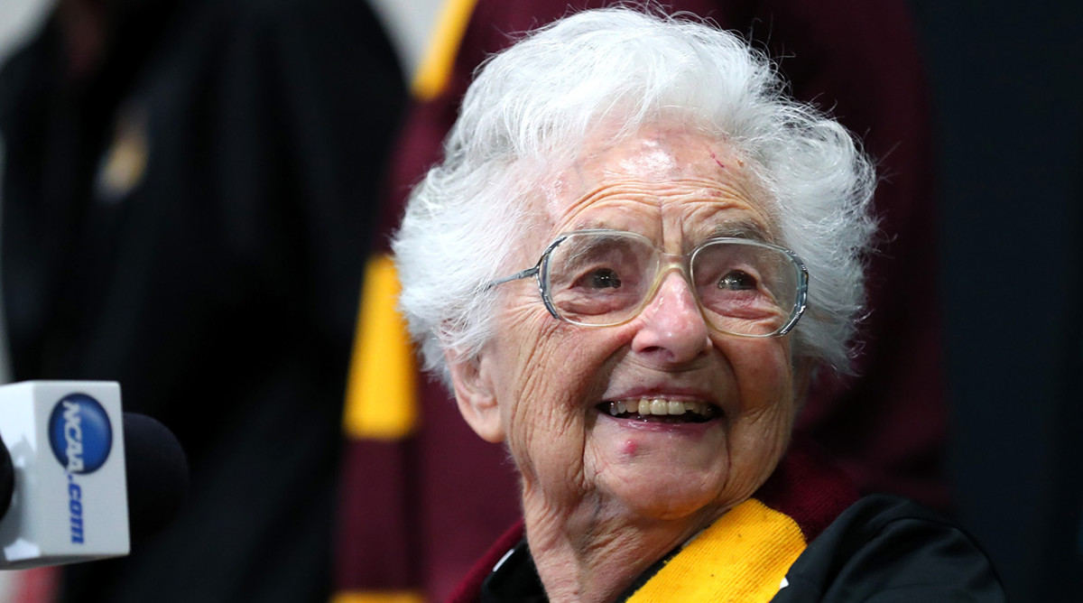 Sister Jean press conference Final Four star is LoyolaChicago nun