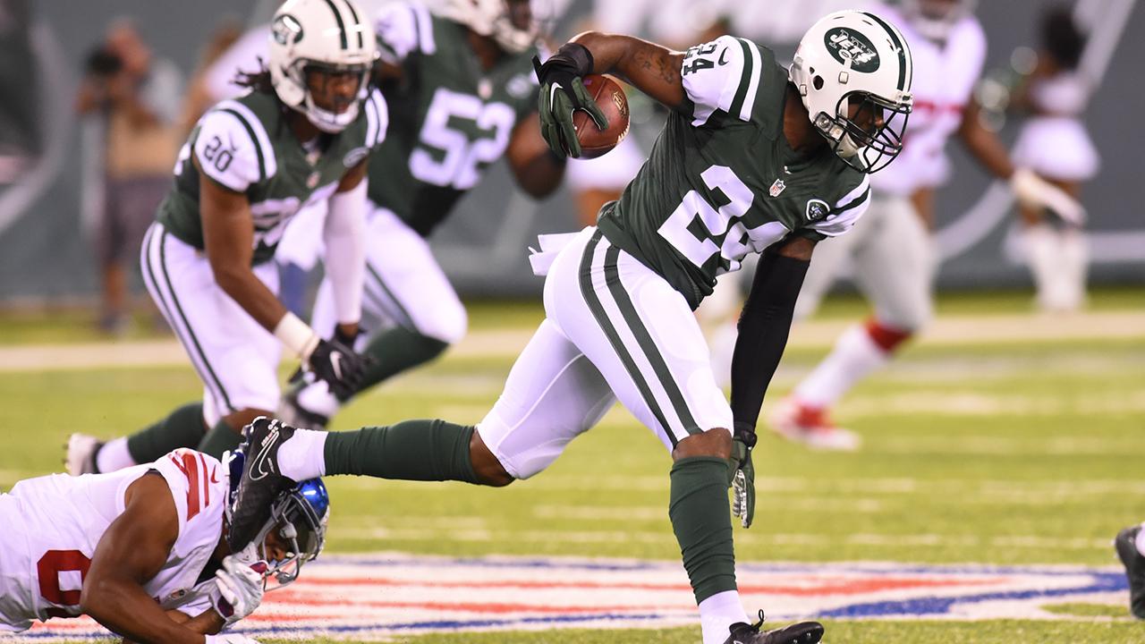 Darrelle Revis ditches the Patriots for a homecoming with the Jets - Sports  Illustrated