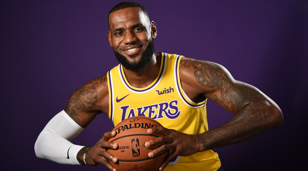 LeBron James Avoids Warriors Rivalry Talk at Lakers Media Day