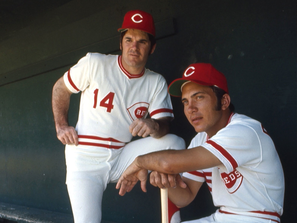 Why do some people consider Johnny Bench the greatest catcher of