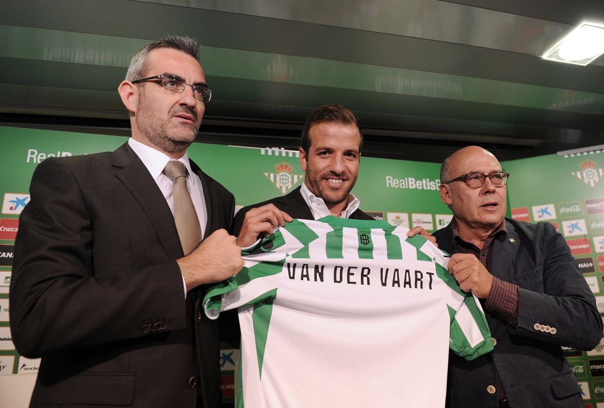 fbl-esp-betis-van-der-vaart-5bab6d8b2be28177e1000003.jpg