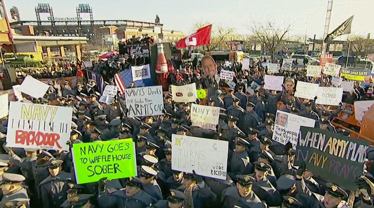  Best College GameDay signs from Army vs. Navy in 