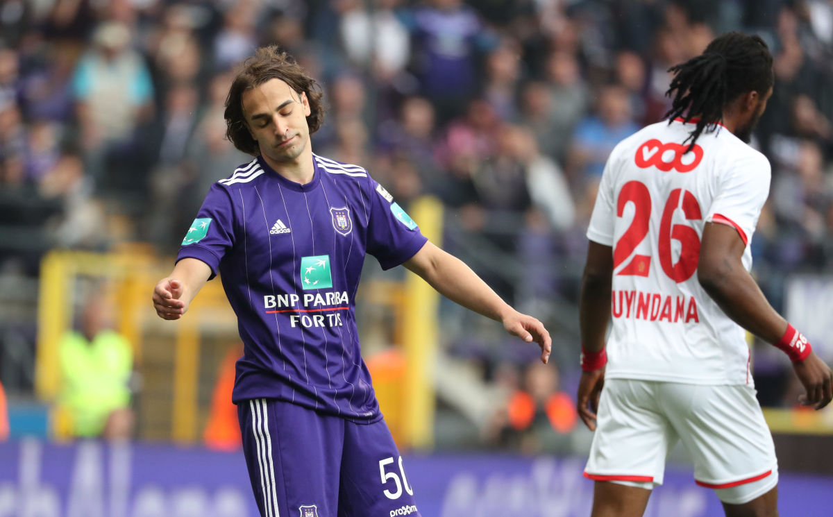 rsc-anderlecht-v-standard-de-liege-5b2265d473f36ca0dd000001.jpg