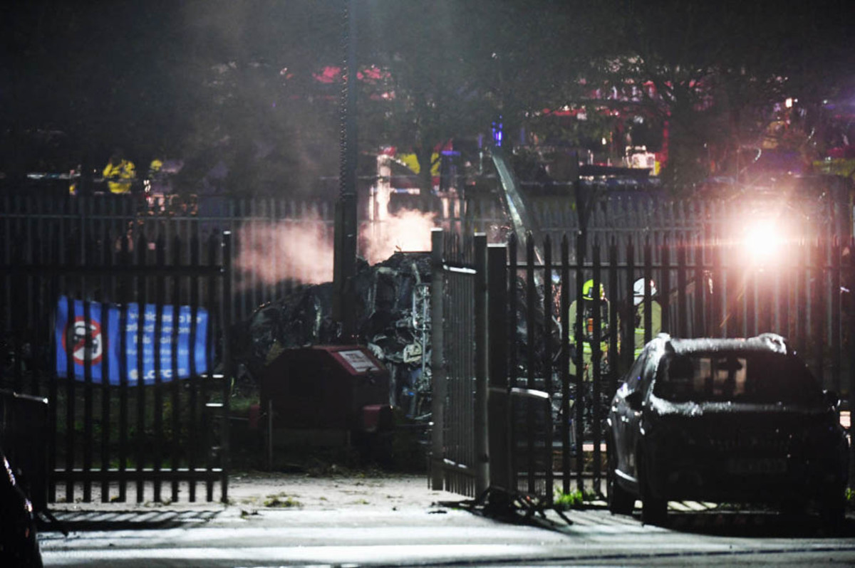 Leicester City Owners Helicopter Reportedly Crashed Near Stadium Sports Illustrated 0439