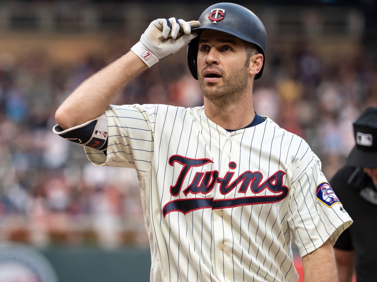 Is Joe Mauer's doppelganger playing in the NCAA tournament?