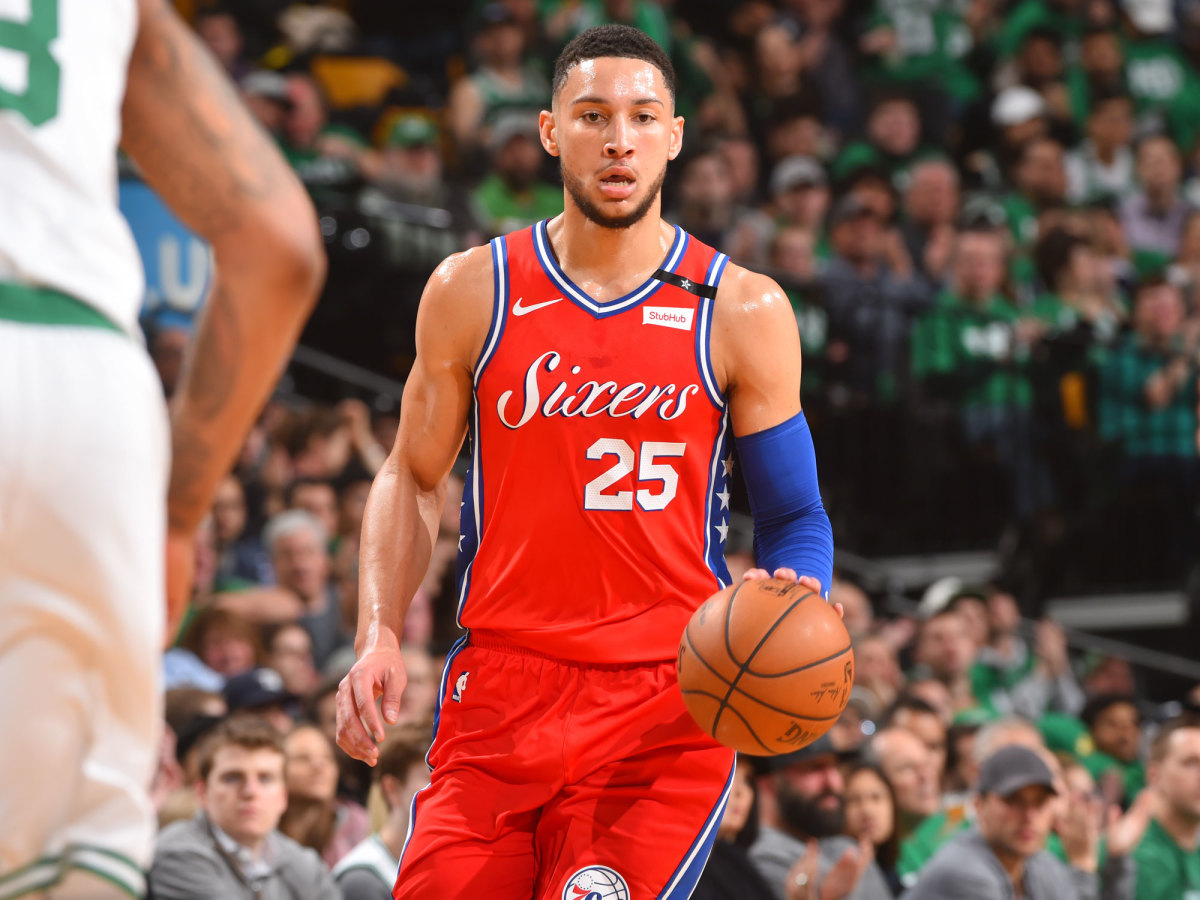76ers' Ben Simmons dismisses idea of a Rookie of the Year 'race' vs.  Donovan Mitchell last season