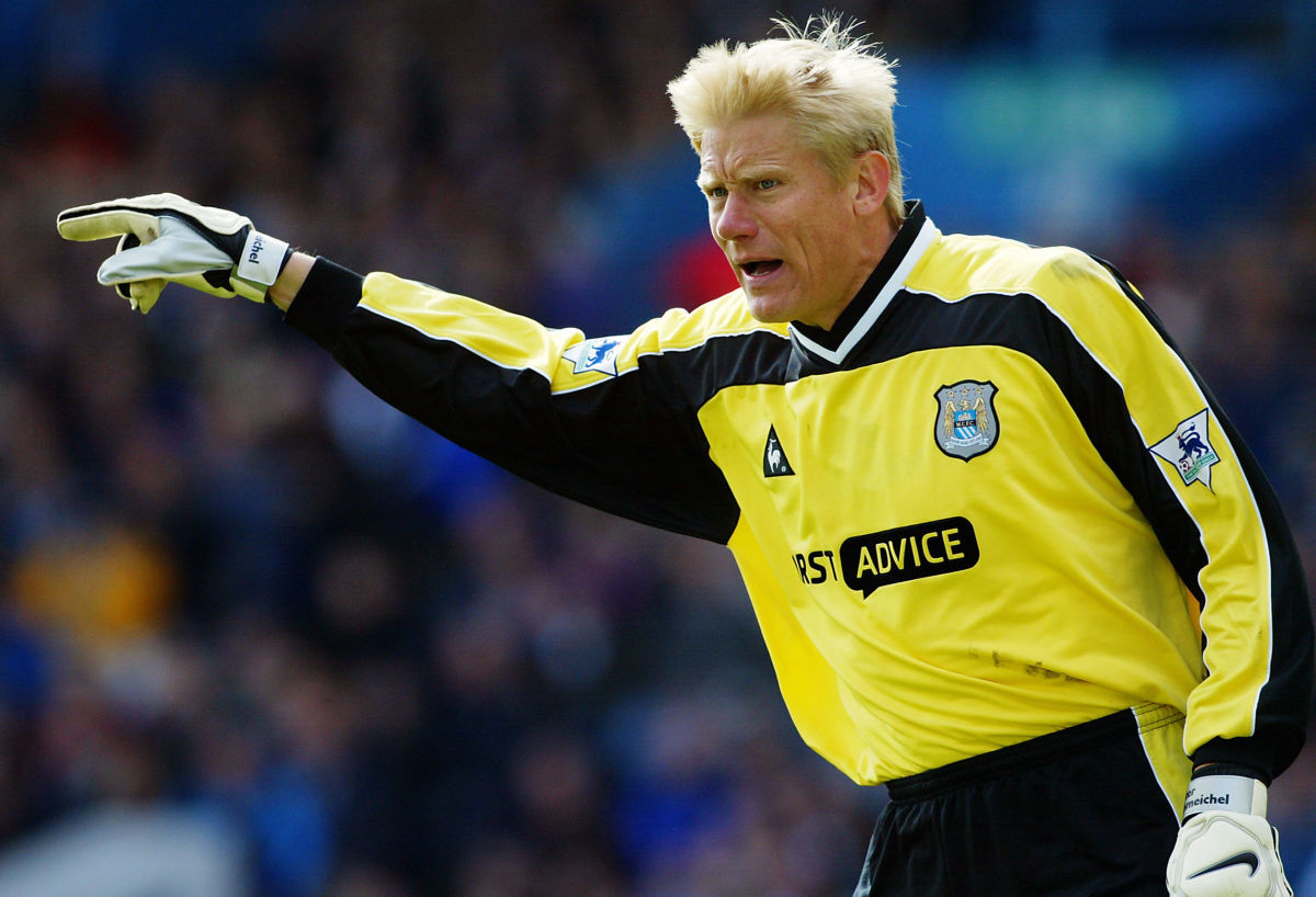 peter-schmeichel-of-manchester-city-5beedc379fccba6a6c000001.jpg