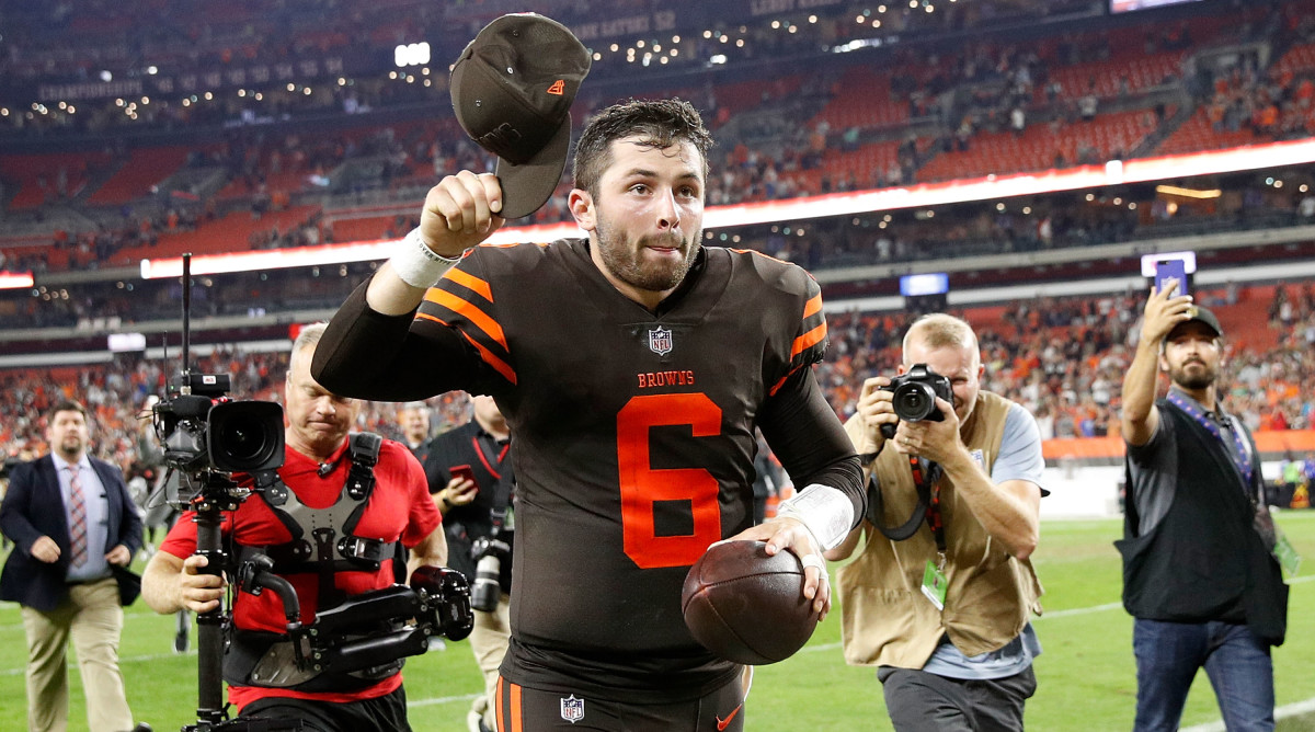 Baker Mayfield Leads Browns to First Win in 635 Days, Becomes Twitter's New  Idol