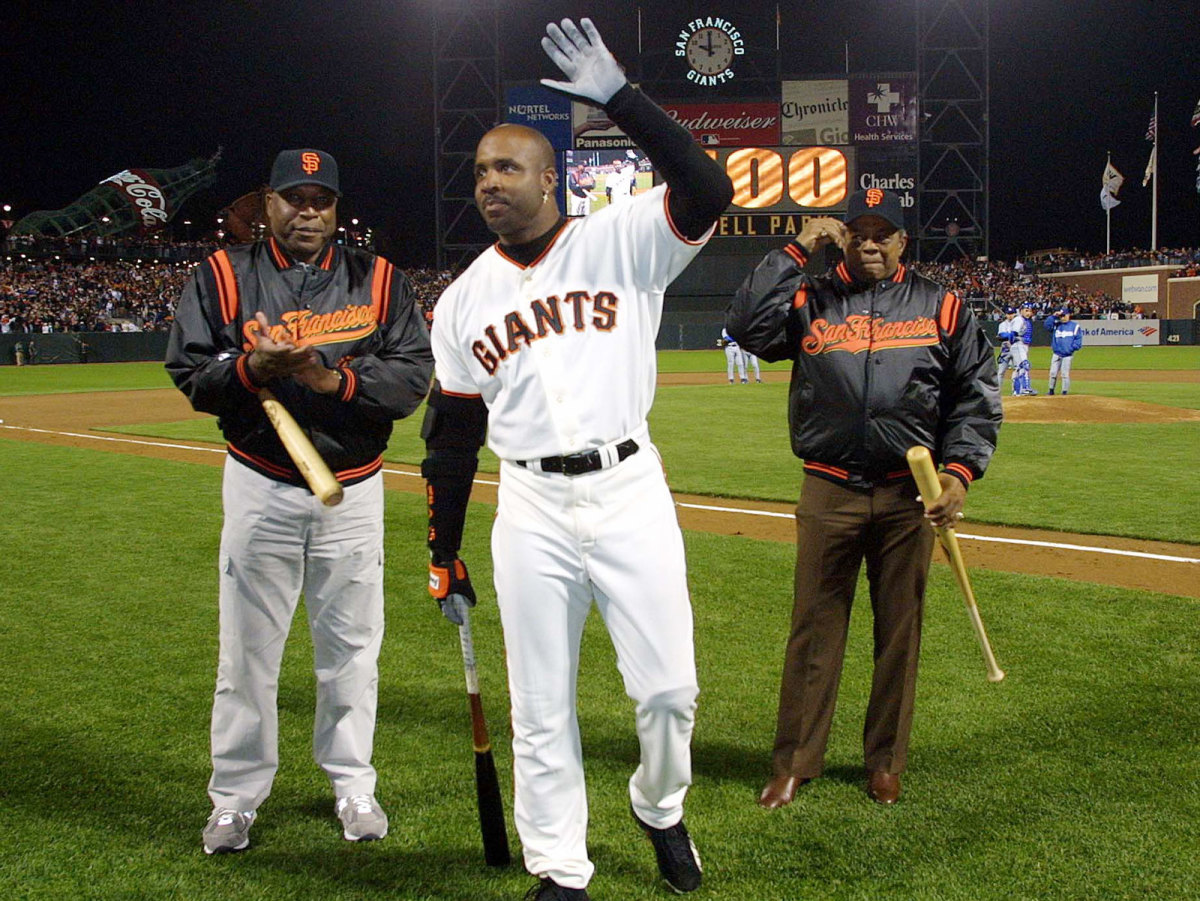Barry Bonds honored as Giants retire No. 25