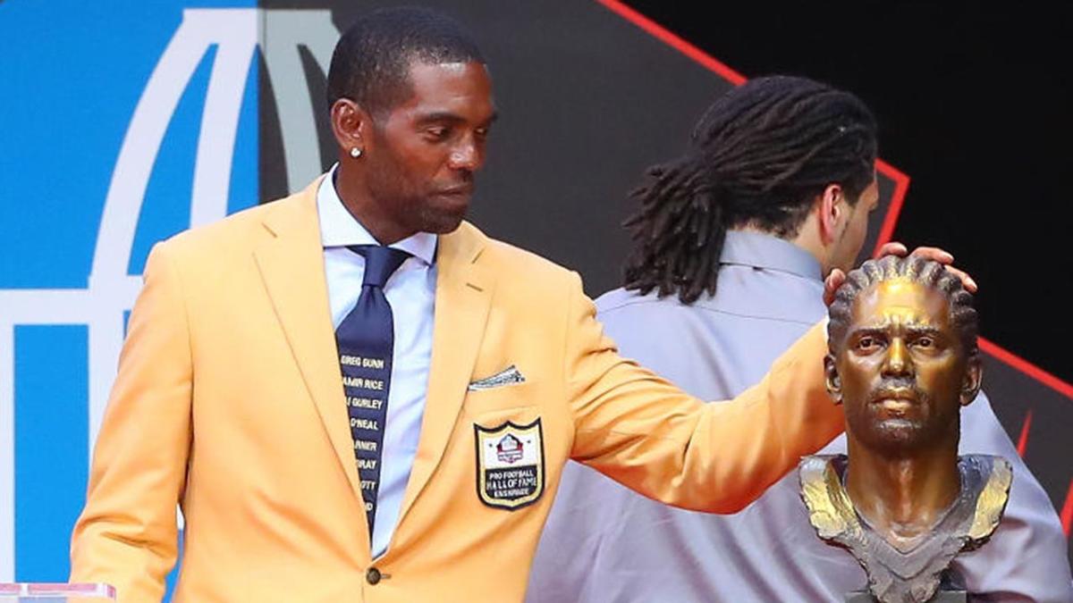 Randy Moss' Impactful Hall Of Fame Tie A Welcomed Surprise - Sports ...