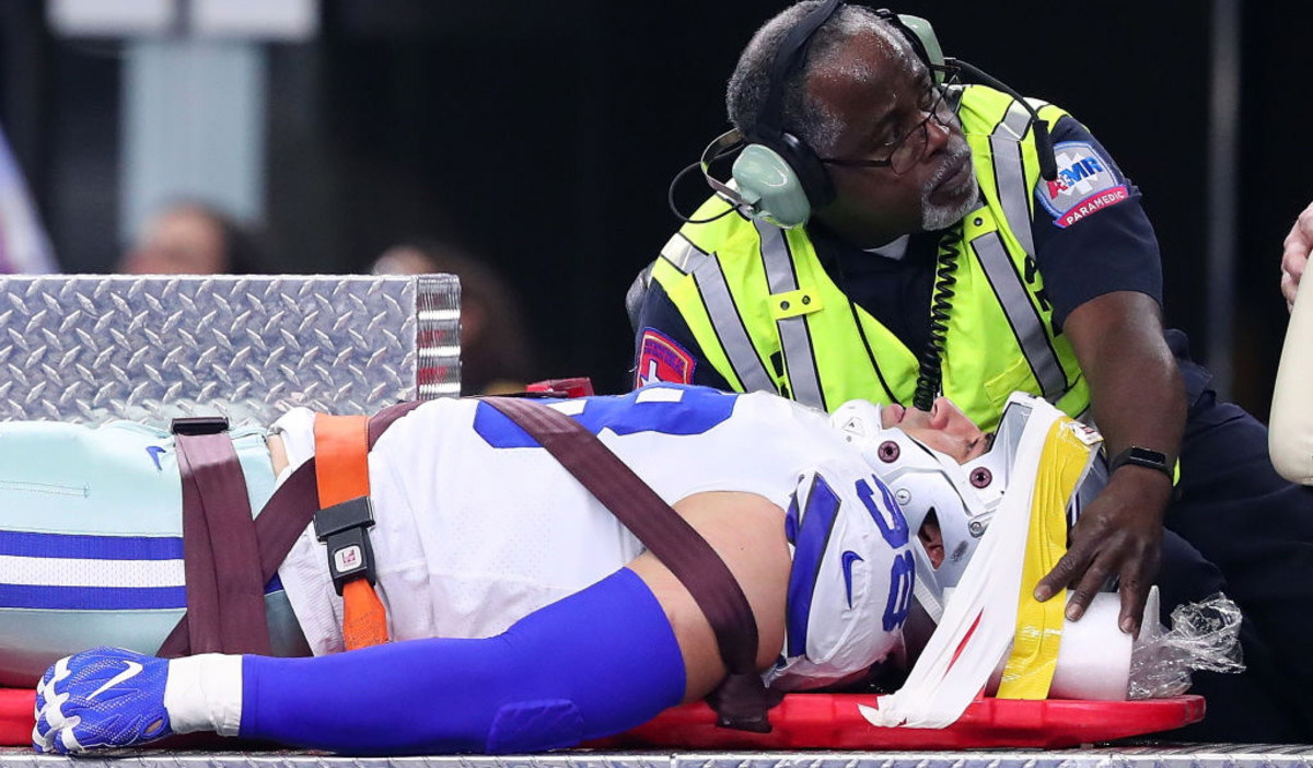 NFL Week 16 Injury News: Cowboys' Tyrone Crawford (neck) Carted Off ...