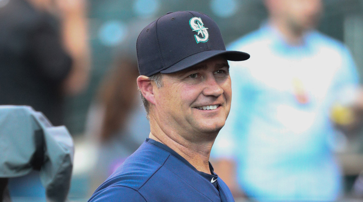 Scott Servais gets haircut for Edwin Diaz' 50th save 