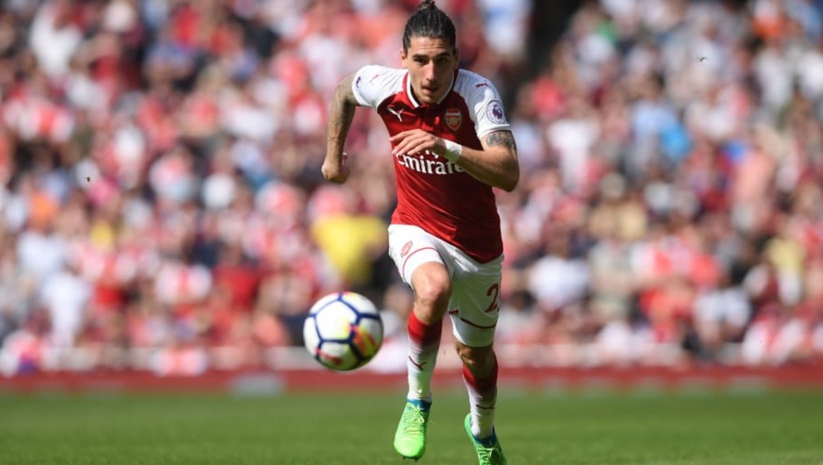 Hector Bellerin to Finally Sign a Boot Deal? - Footy Headlines