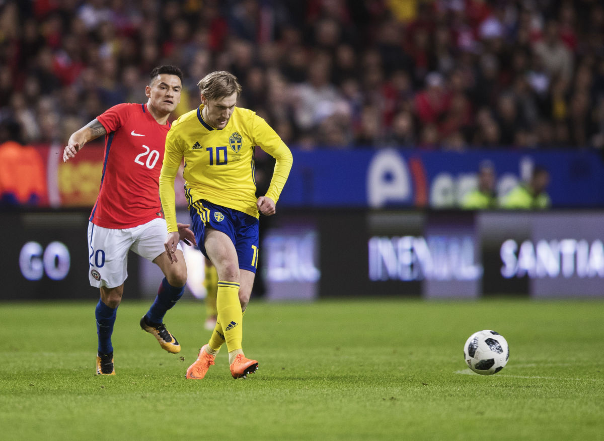 sweden-v-chile-international-friendly-5b13b32f7134f68bf4000003.jpg