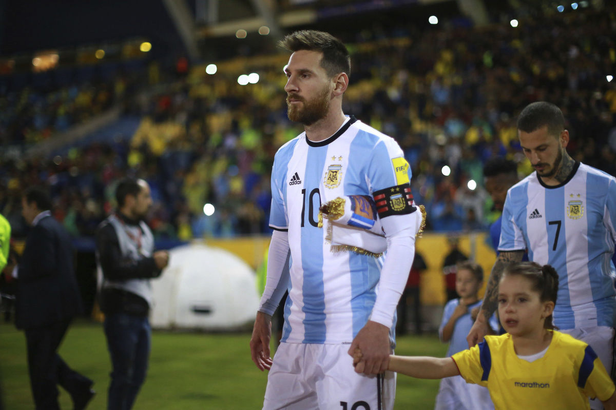 ecuador-v-argentina-fifa-2018-world-cup-qualifiers-5b4f3dbc42fc334782000001.jpg