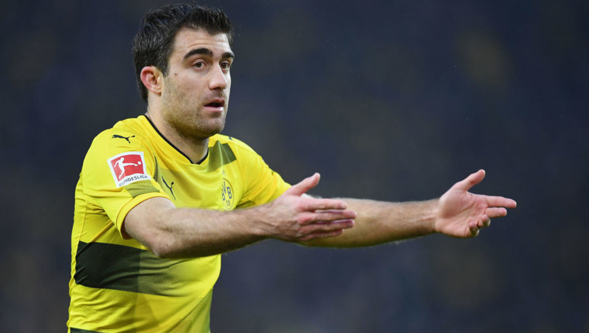 Sokratis Papastathopoulos: Man United interested in BVB defender ...