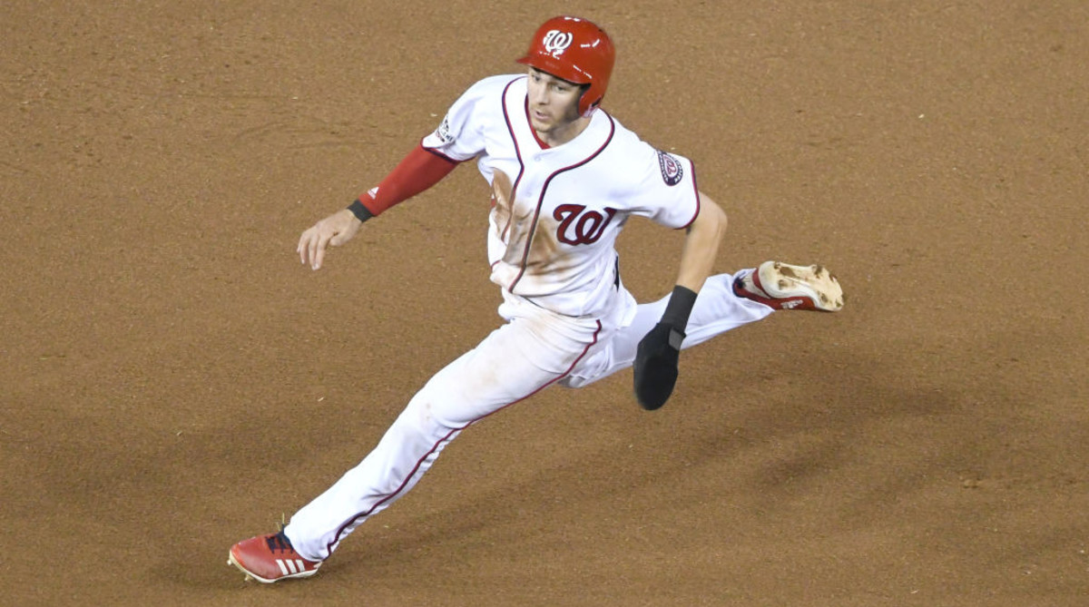 Watch: Trea Turner overslides second, tagged out on bizzare play