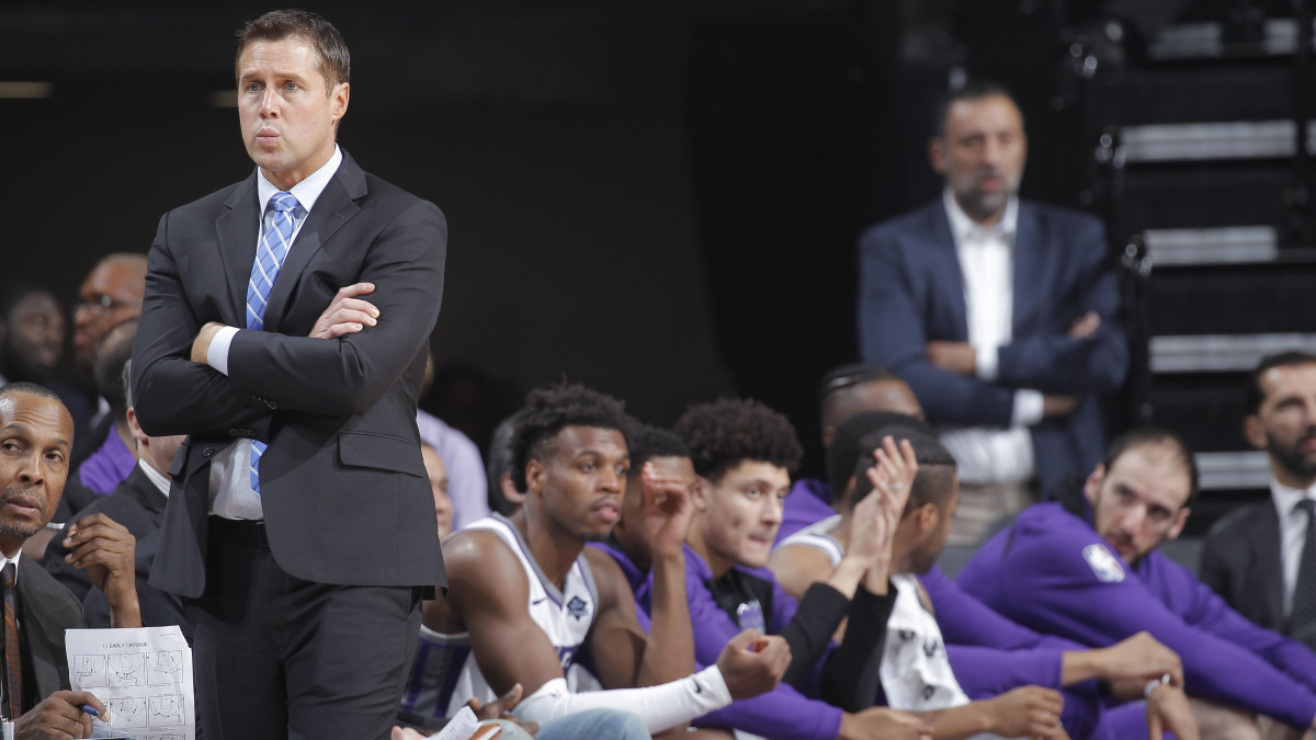 Dave Joerger, Kings At Odds Over Young Players Minutes - Sports Illustrated