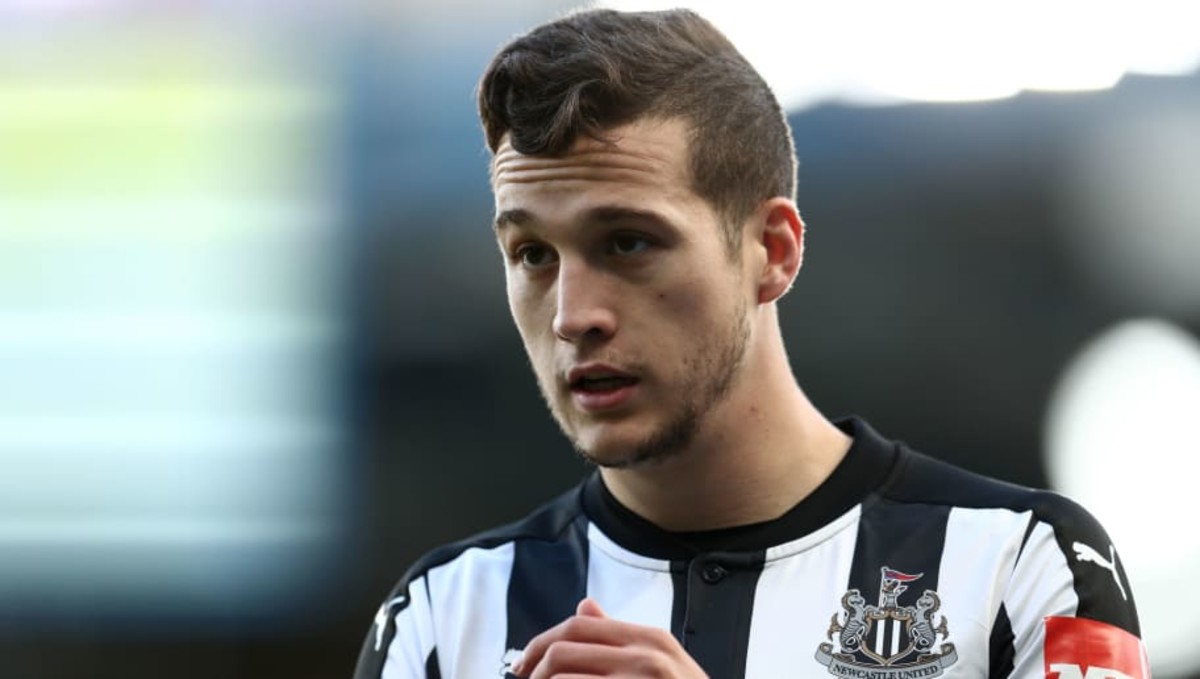 'Horrific, Disgrace, Our Worst Player': Newcastle Fans Savage Defender ...