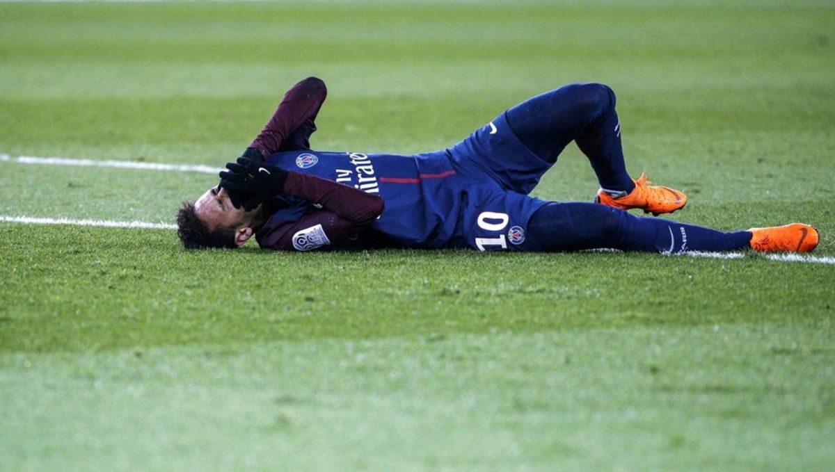 Neymar PSG star expected to miss Real Madrid clash with