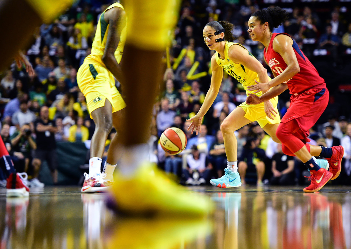 Seattle Storm's Sue Bird against the Washington Mystics in Game 1 of the WNBA Finals