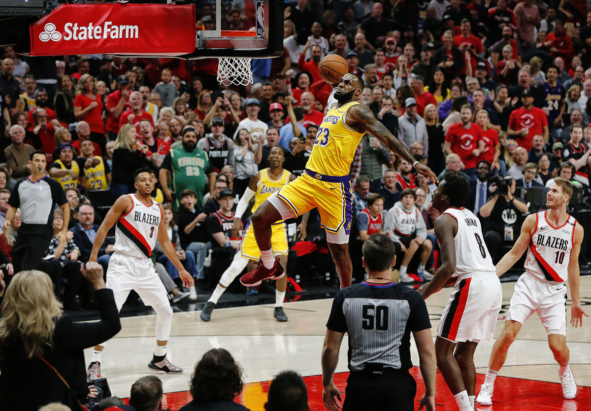 LeBron James of the Lakers in a game against the Portland Trailblazers
