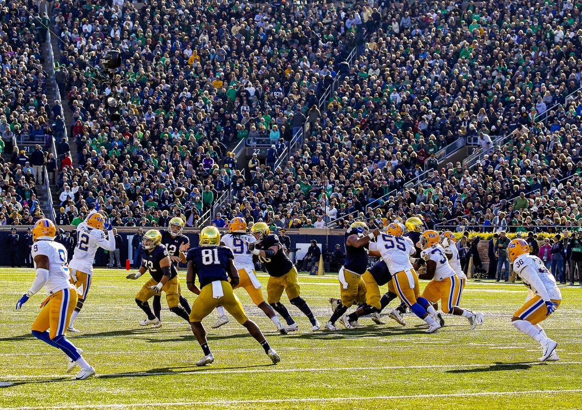 Pittsburgh Panthers vs. the Notre Dame Fighting Irish 