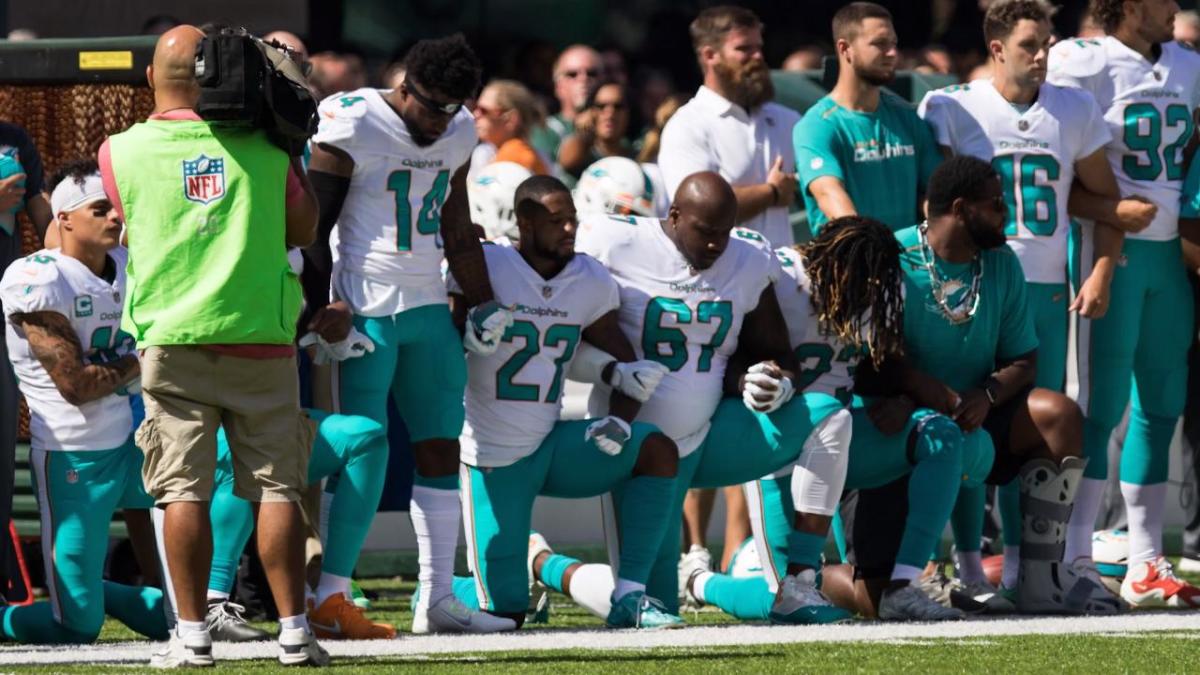 Nfl Anthem Protests Dolphins To Suspend Fine Players Sports Illustrated 