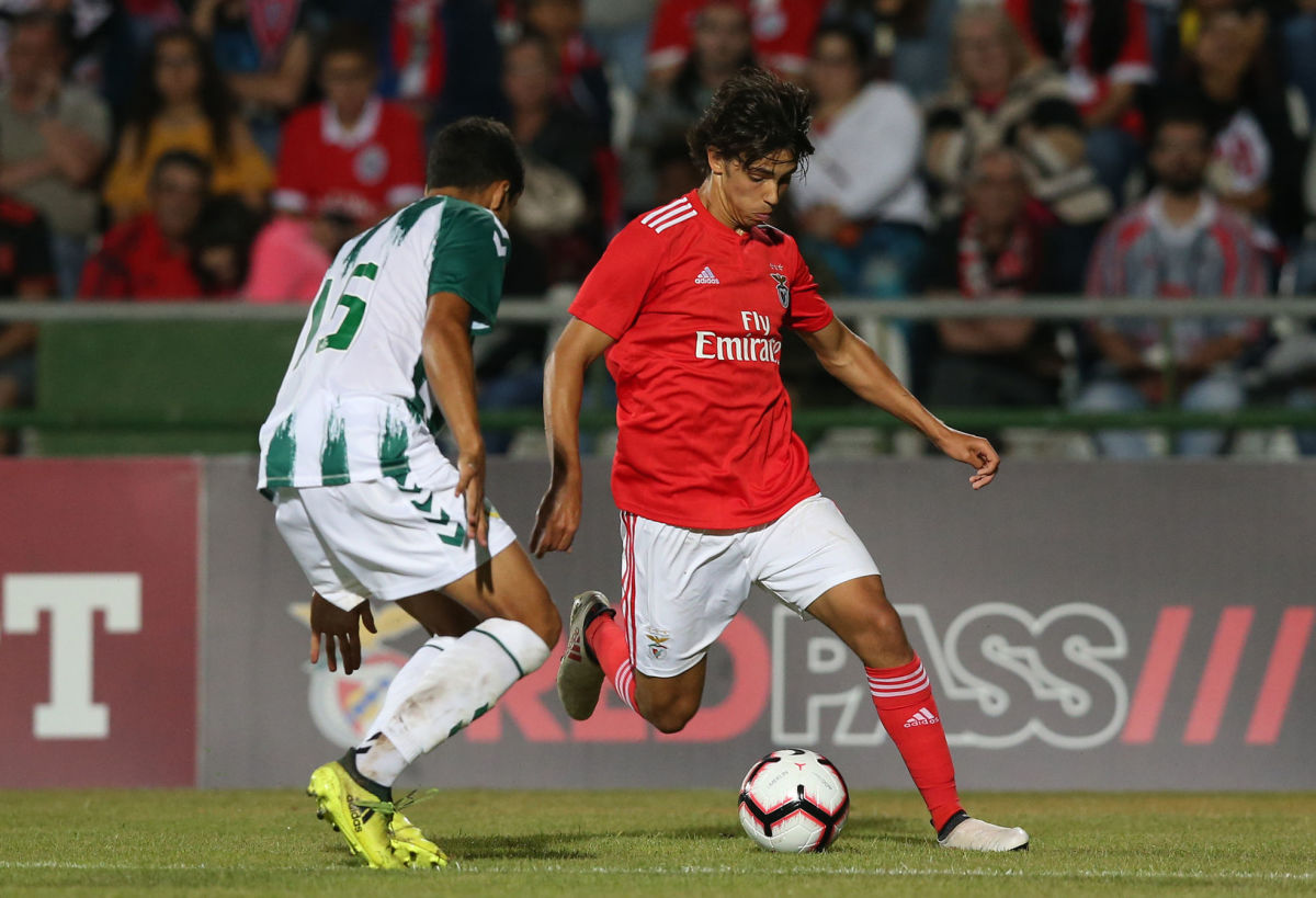 sl-benfica-v-vitoria-setubal-pre-season-friendly-5b97c4e2f7f0111f89000001.jpg