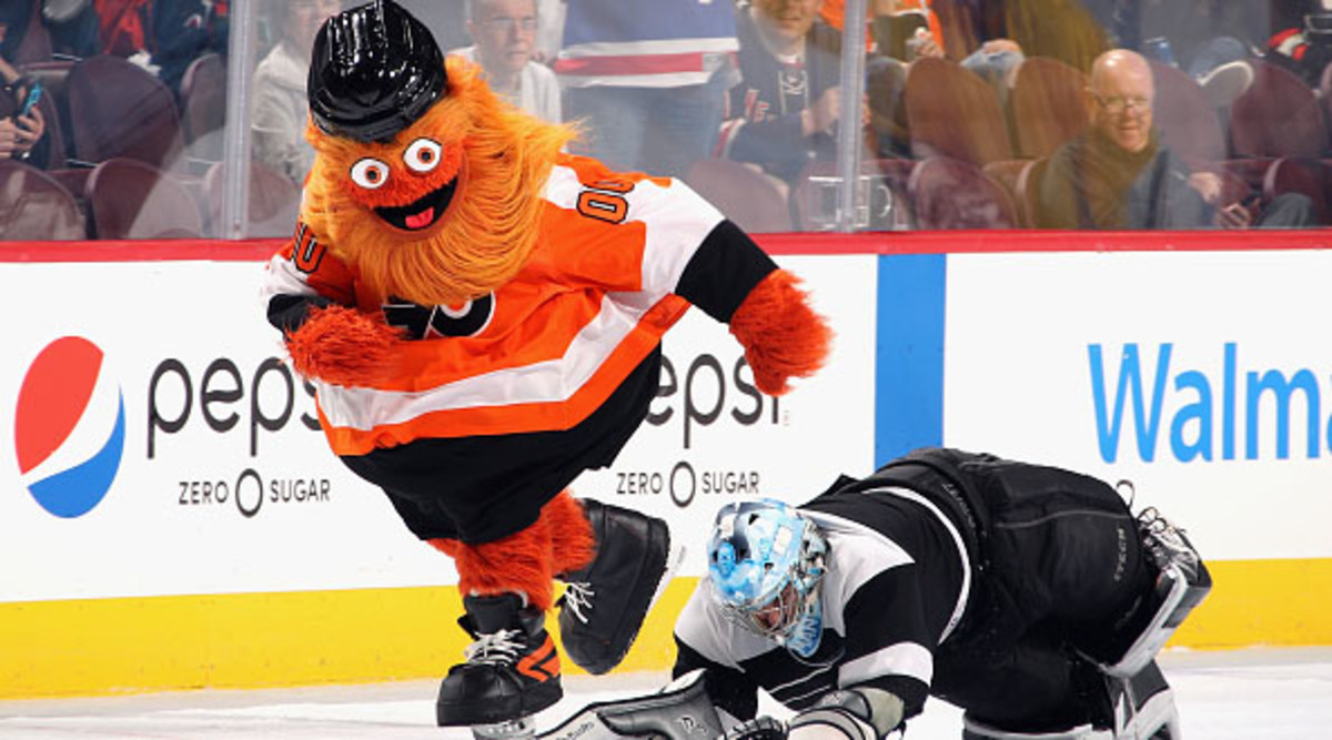 Philadelphia Flyers mascot Gritty makes new friends on Capitol Hill