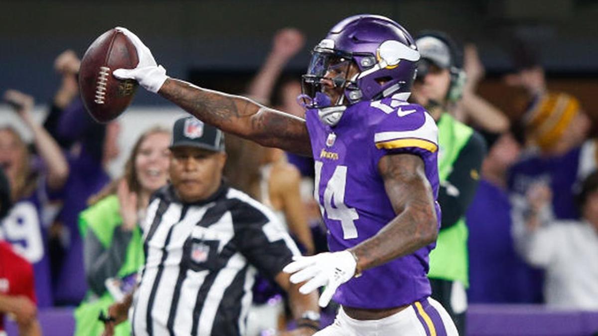 Saints' Williams whiffs on tackle, Vikings' Diggs scores game-winner