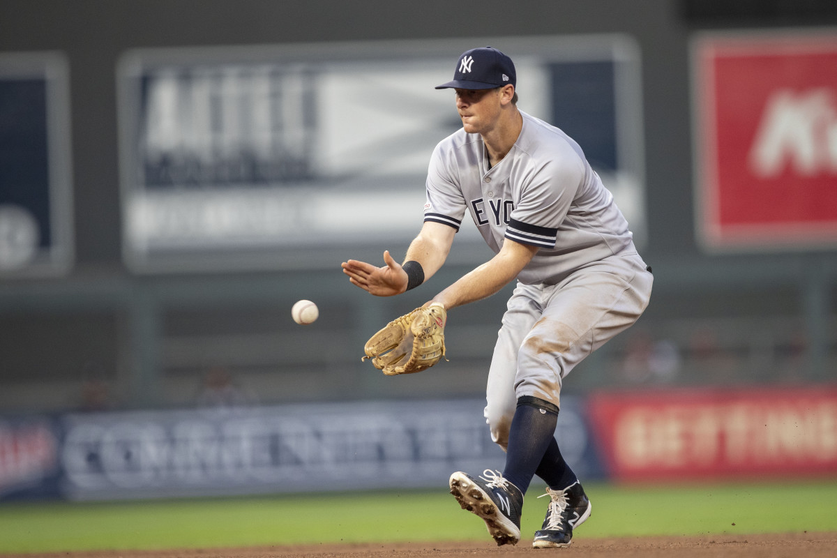 Yankees release former Gold Glove-winning OF