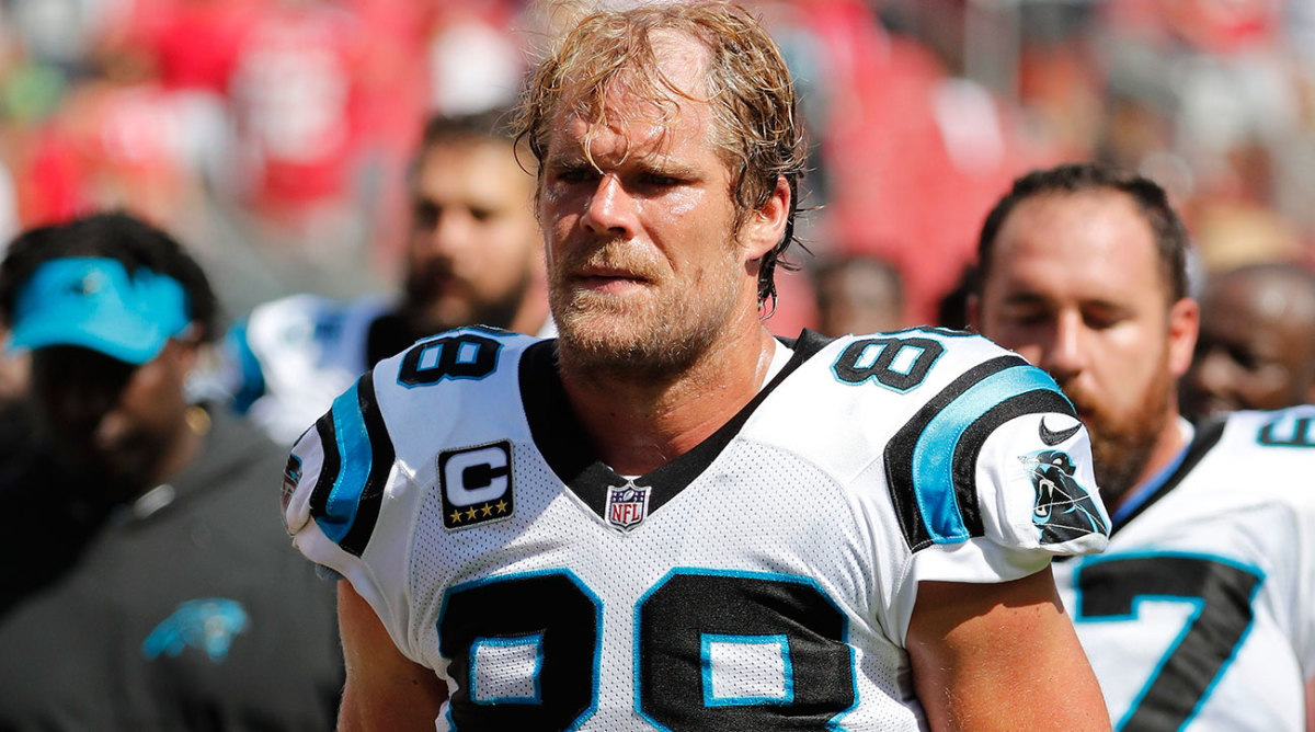 Greg Olsen breaks foot, Panthers TE seen on crutches - Sports Illustrated