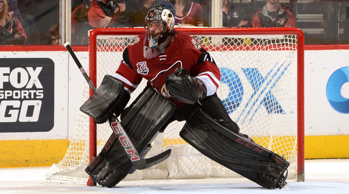 Mike Smith traded to Calgary Flames from Arizona Coyotes ...