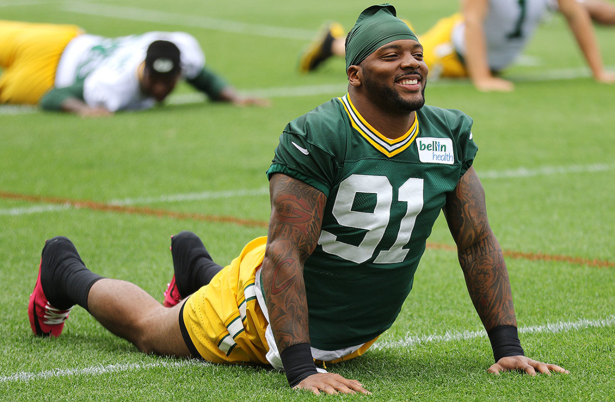 green-bay-packers-minicamp-jayrone-elliott.jpg