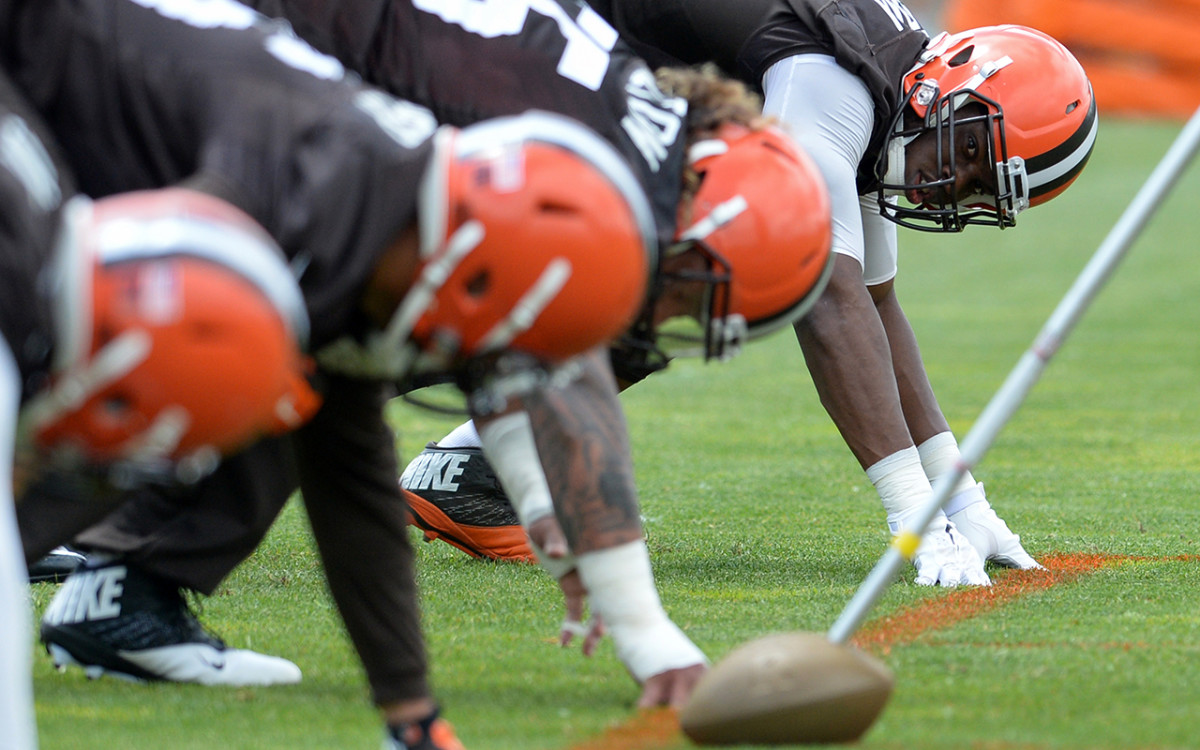 browns-minicamp-emmanuel-ogbah.jpg